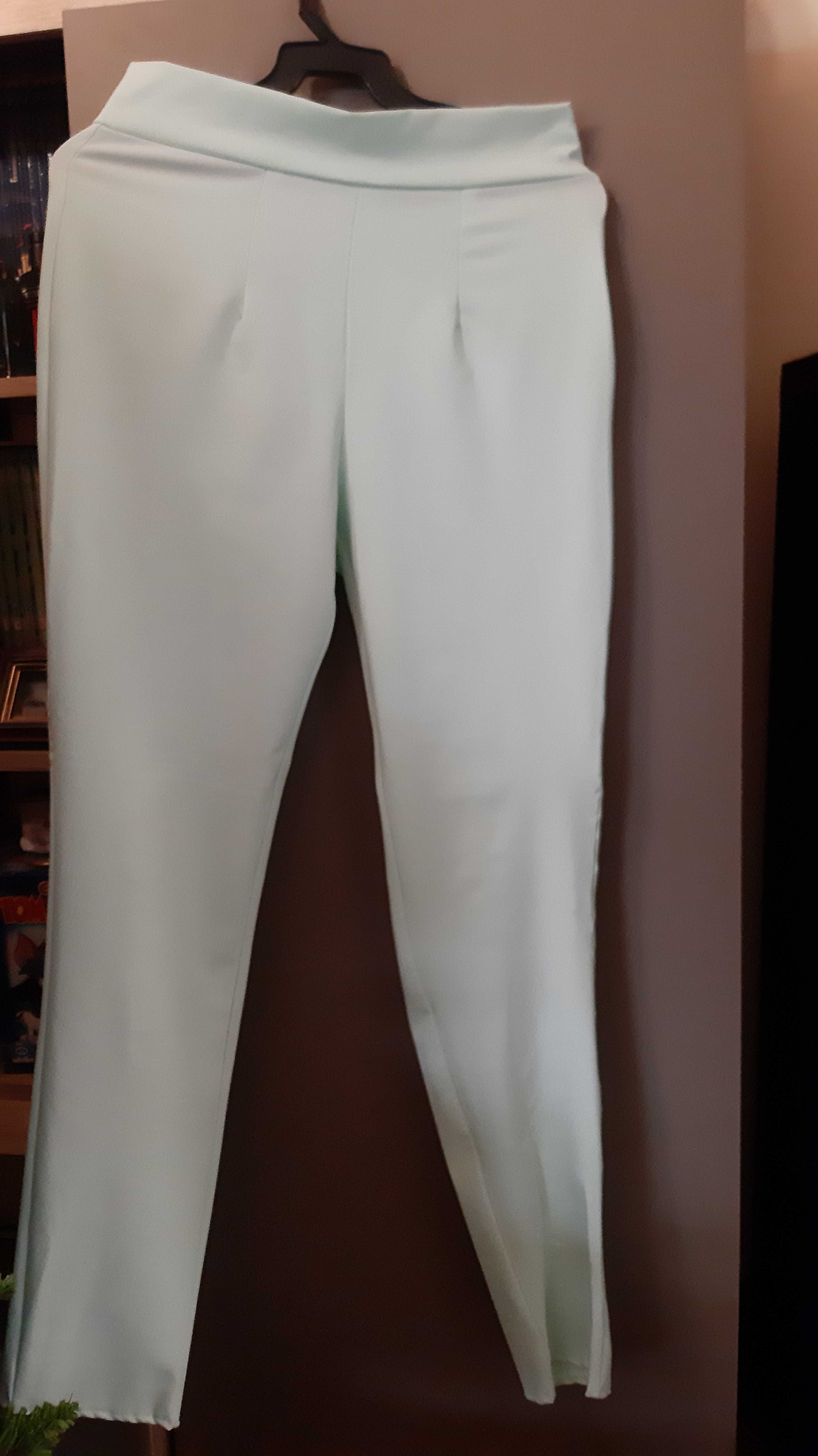 Costum cu pantaloni lungi din 3 piese