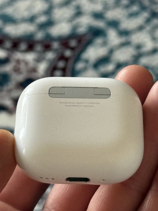 Airpods 4 ANC с шумоподавлением