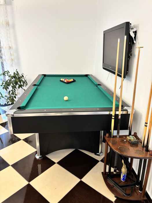 Masa biliard 8 ft cu tacuri si bile