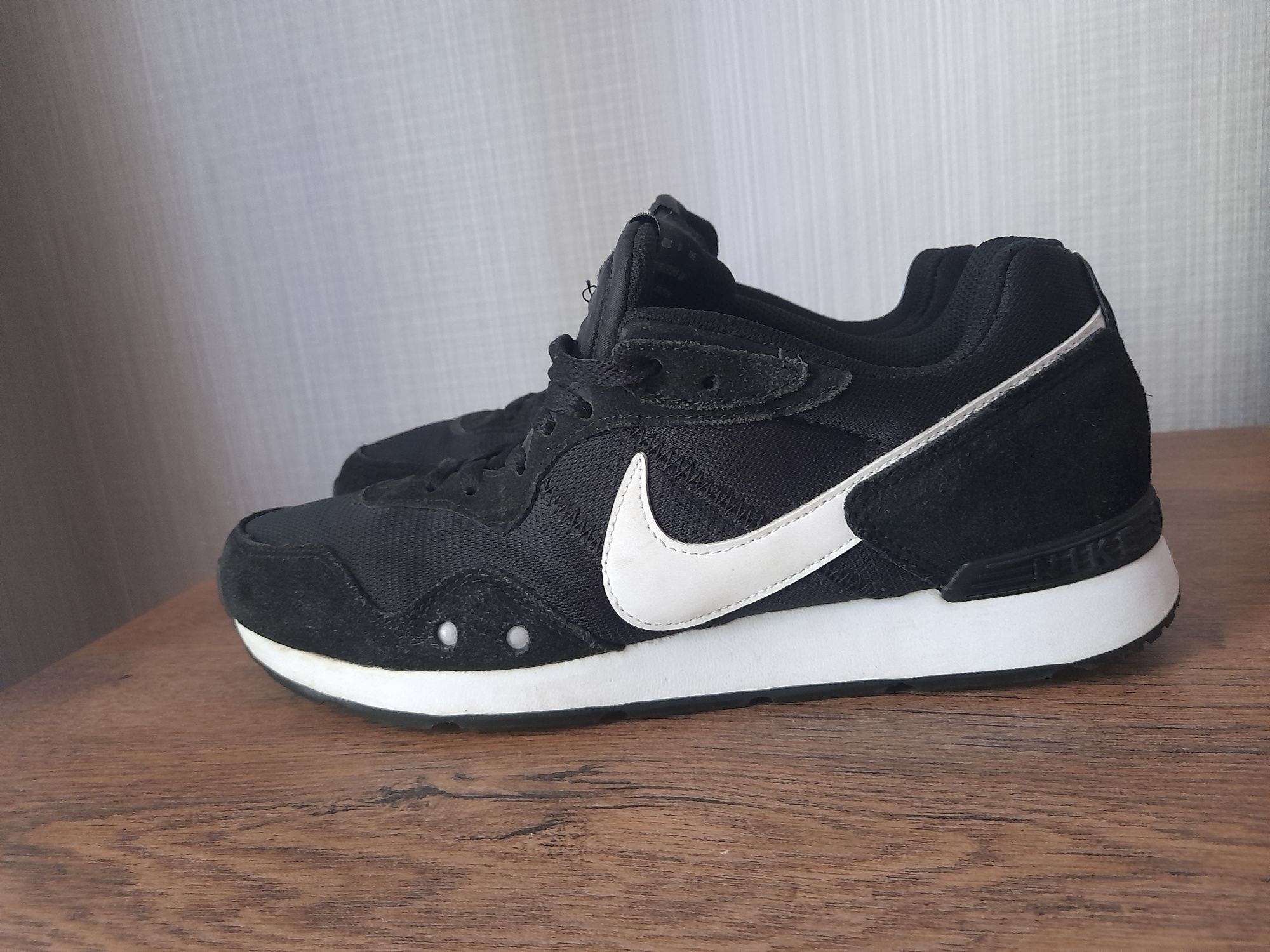 Nike Venture маратонки 42 номер.