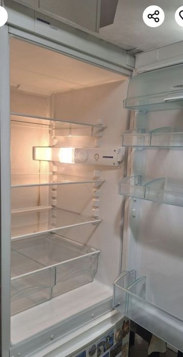 Хладилник LIEBHERR, модел CUP 3011 на части0