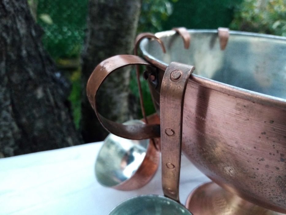 Винтидж болярски сервиз за вино