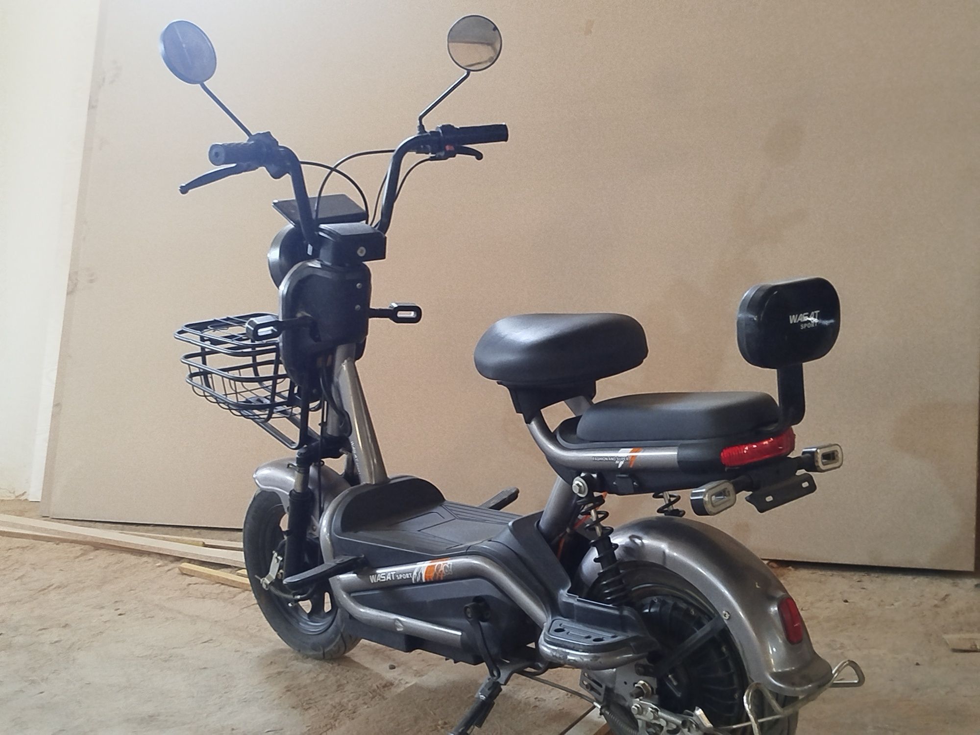 Скутер wassat 150$