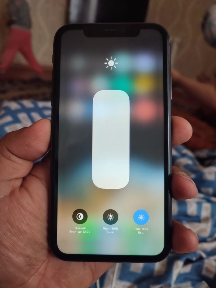 iphone 11  64 gb все родное трутон фейс все работает