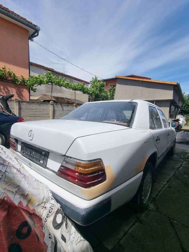 Vand Mercedes 200 diesel