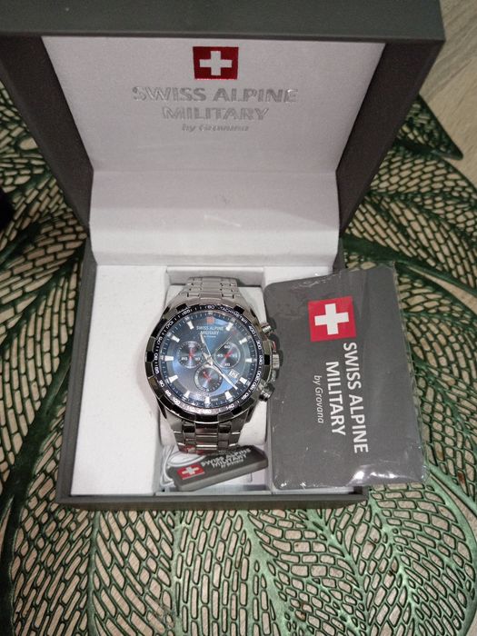 Swiss military impecabil