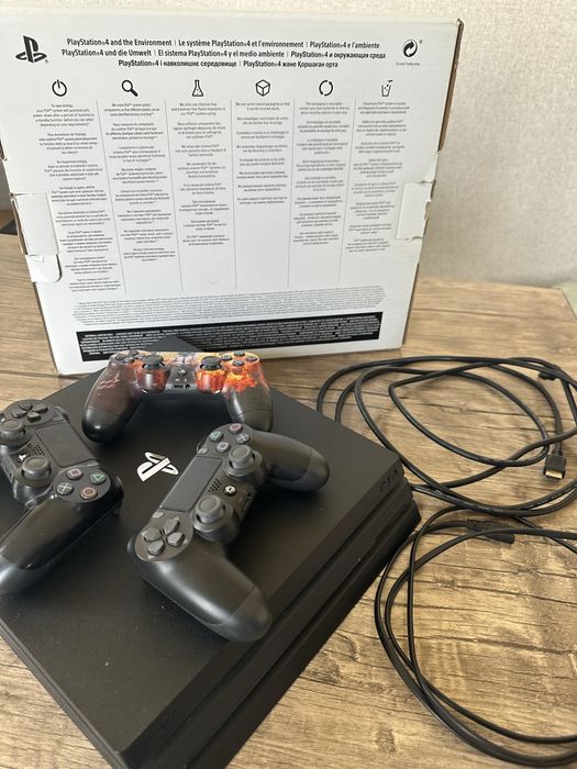 Play Station 4 Pro 1 Tb