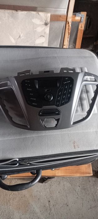 vând unitate centrala Ford transit custom pret 300 lei