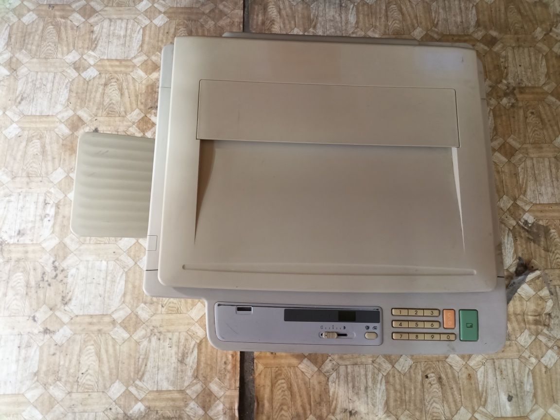 Продаю сканер TOSHIBA-1360.