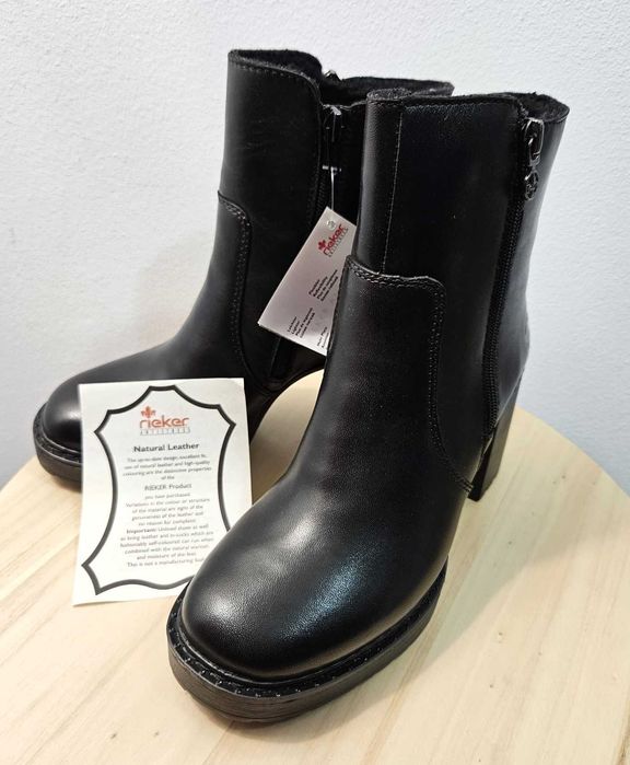 Ghete de iarnă cu toc gros și platformă