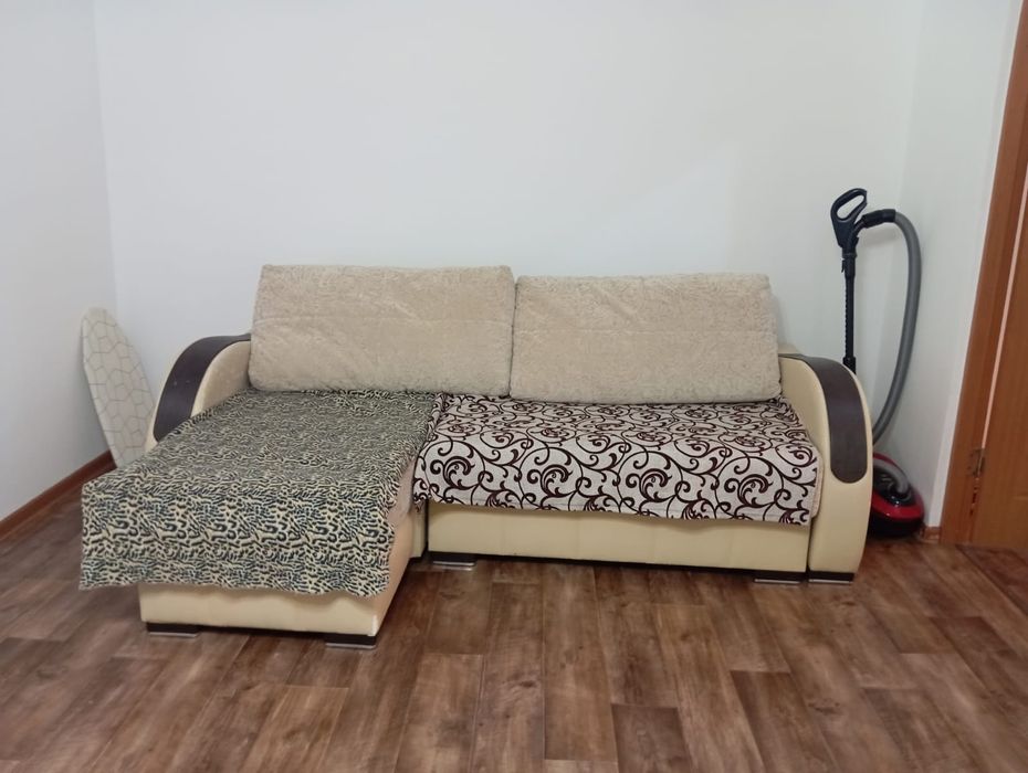 Диван продаётся б/у