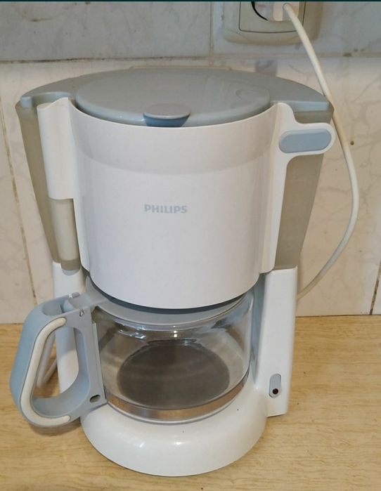 Кофеварка капельная " PHILIPS" .