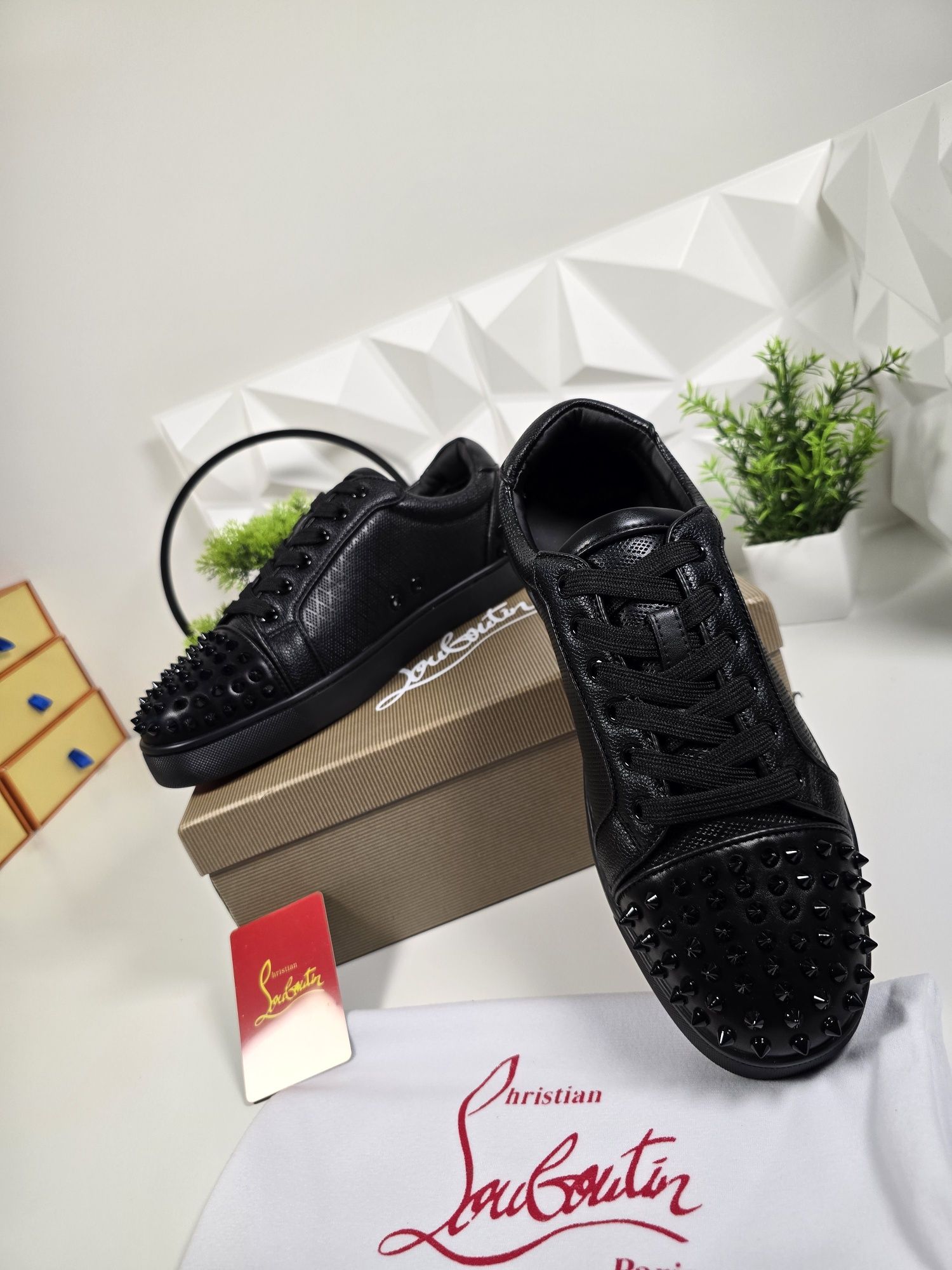 Обувки Christian Louboutin