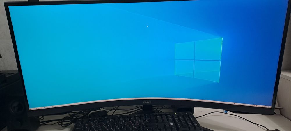 Продаю монитор Samsung Odyssey G5 (C34G55TWW) — отличный ультраширокий