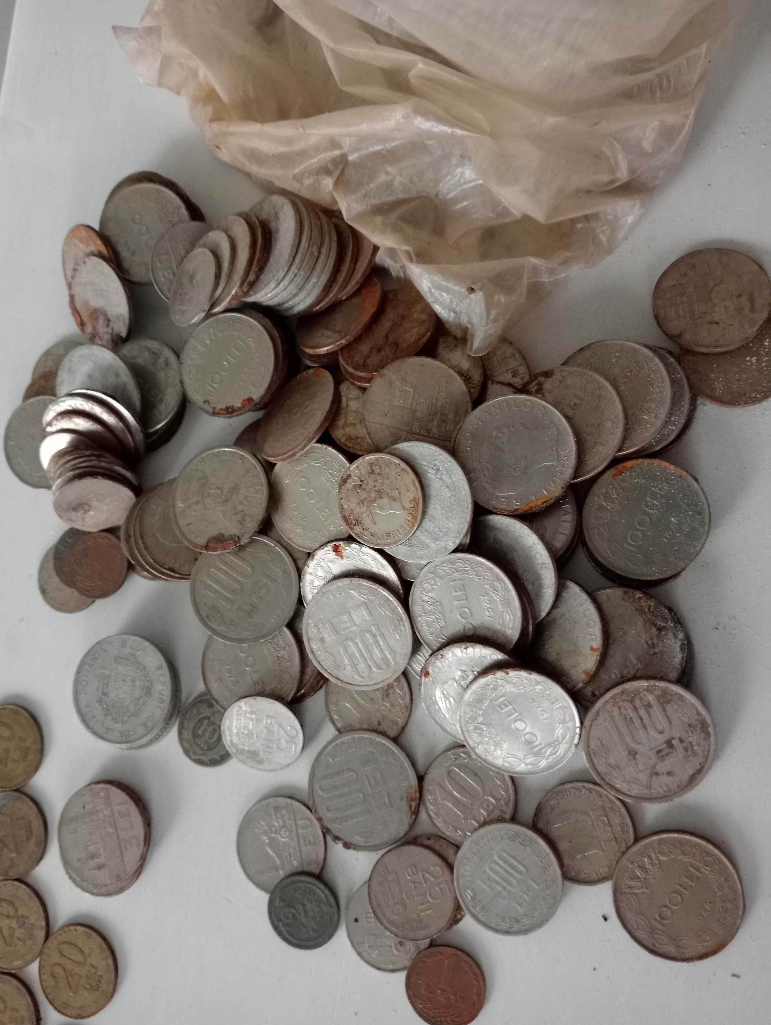 Vand monede și bancnote