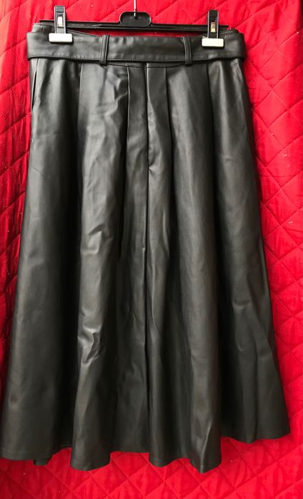 Fusta neagra din piele ecologică