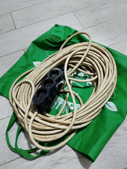 Vând două cabluri electrice groase