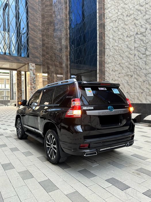Tayota Land Cruiser Prado 150