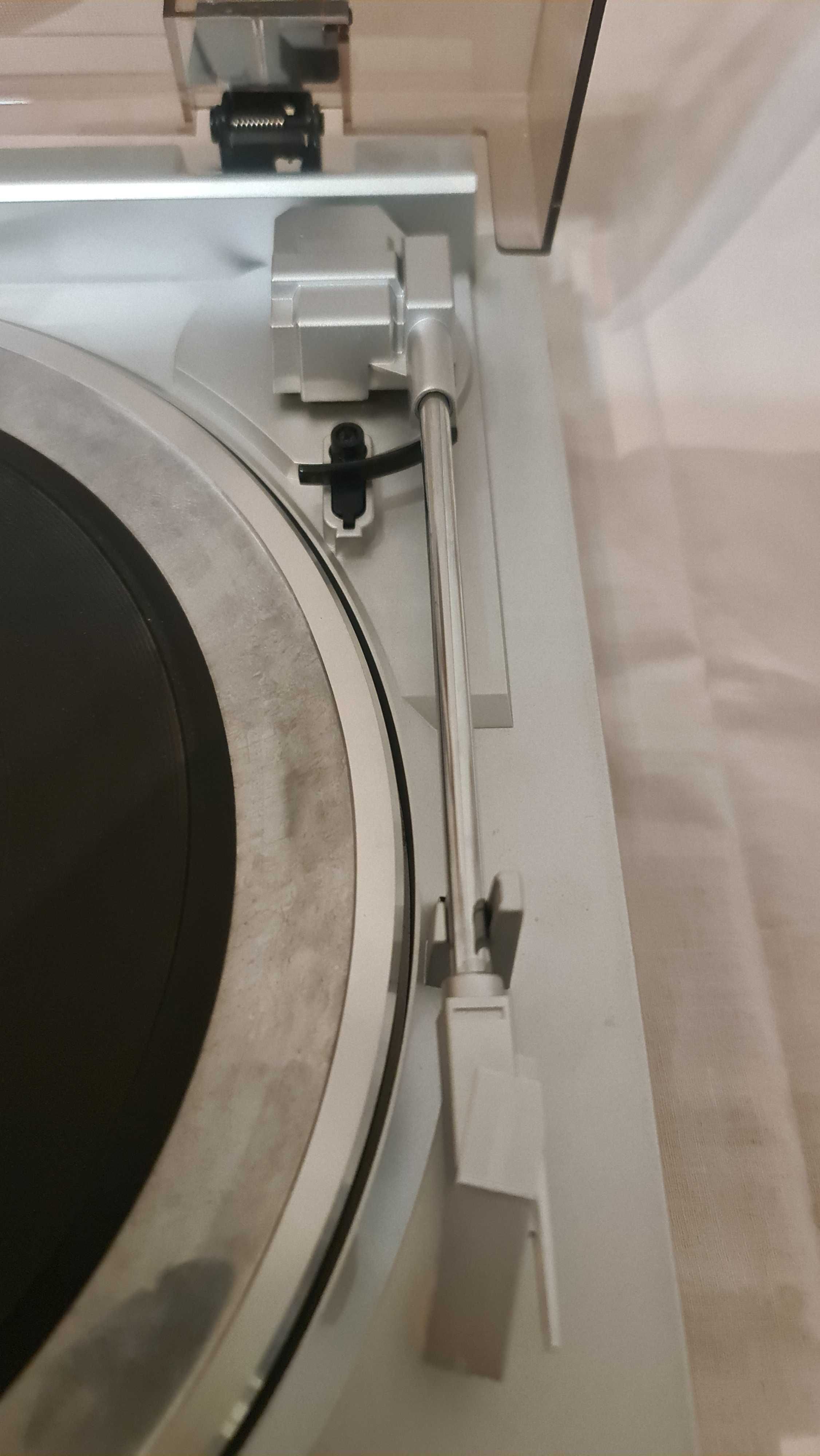 Проигрыватель винила Denon DP-29F