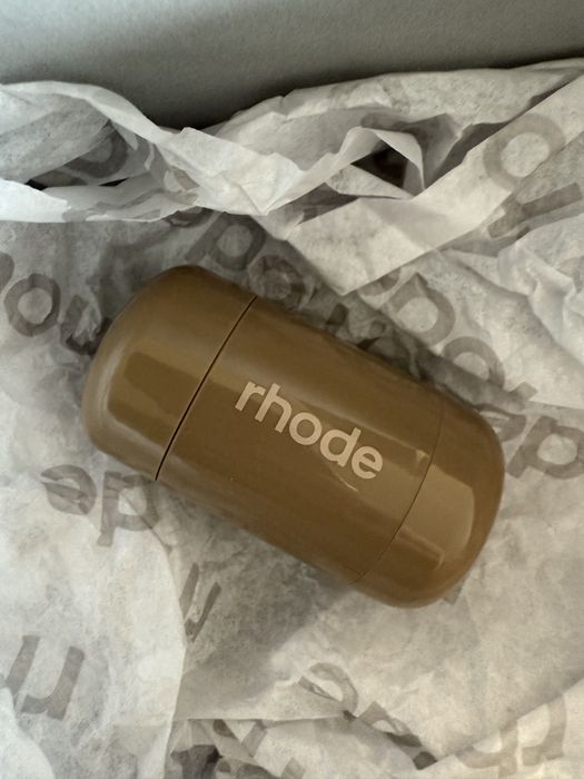 Rhode pocket blush