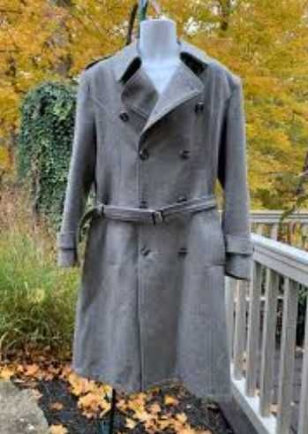 Palton trenci la doua randuri 50 L Atelier Torino NOU lana 100 % moale