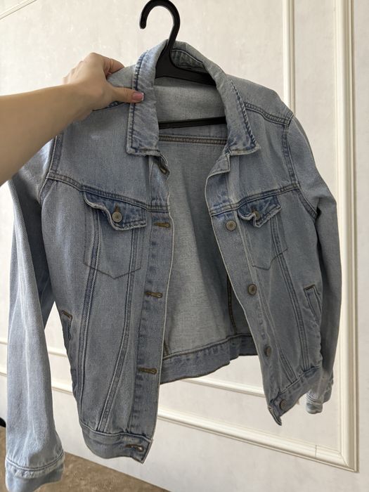 Джинсовая куртка