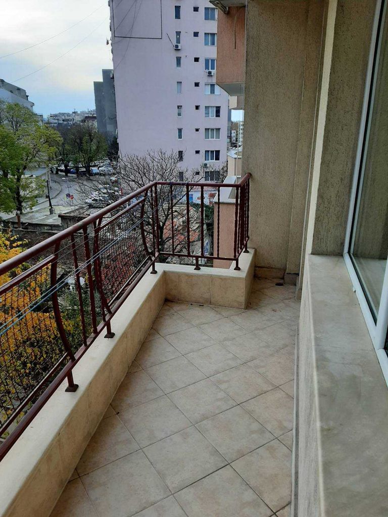 Продава се Четиристаен апартамент в Варна, Лятно кино Тракия - 100 кв.м за 1800 €/кв.м - Снимка #11