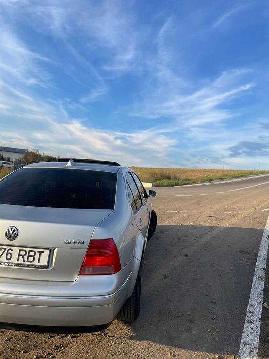 Volkswagen Bora Pacific 2004 1.6 FSI 110 CP