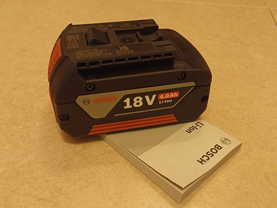 BoschProfesional(Acumulator-18V, 4Ah), nou, original-Ungaria.