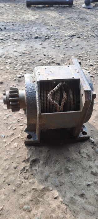 Лебедка ручная стотсонарт.