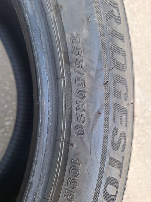 DOT 2522! 255 50 20 Bridgestone blizzak lm 001
