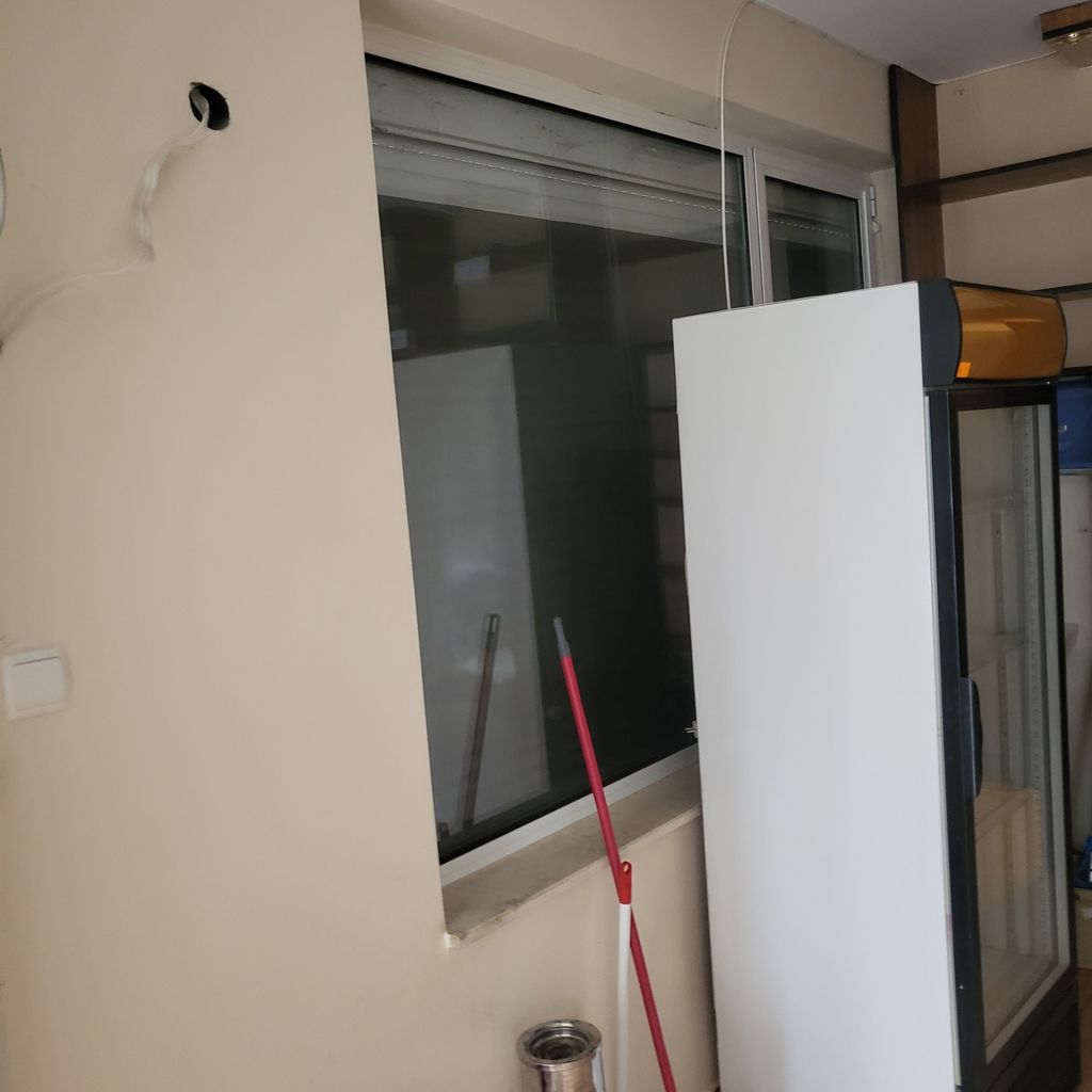 Дава се под наем Магазин в Русе, Широк център - 20 кв.м за 153 € - Снимка #5