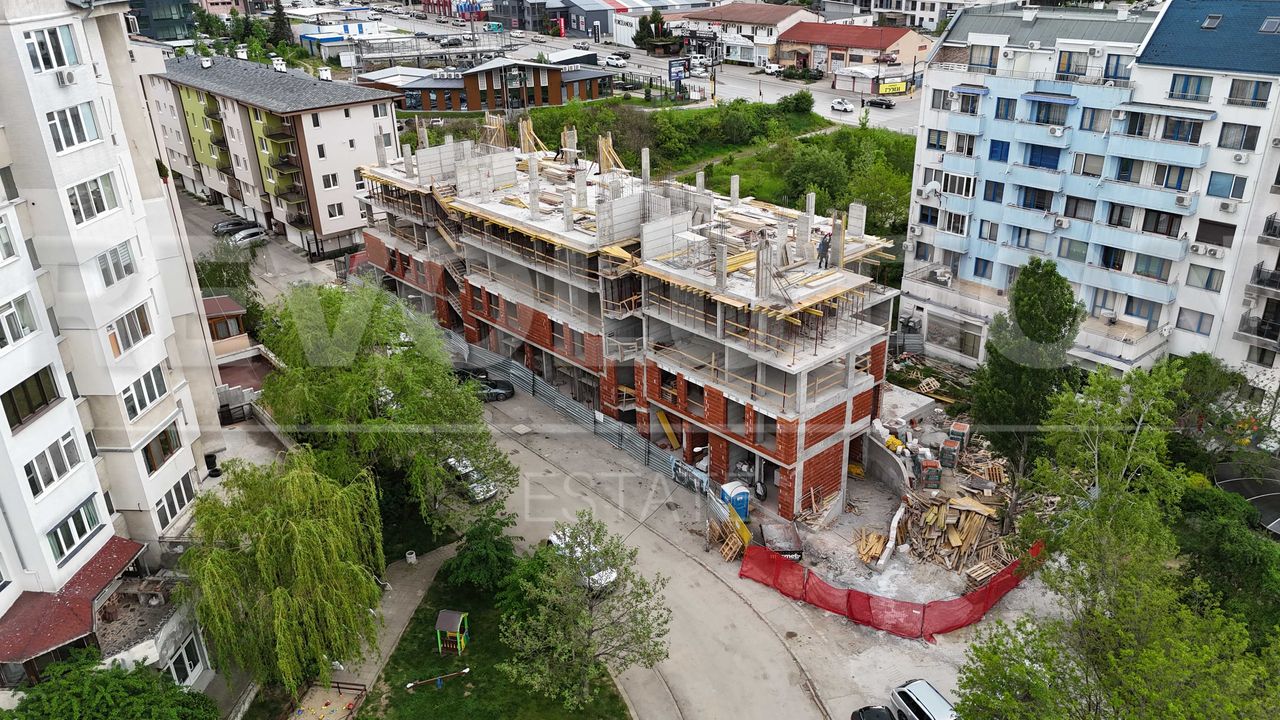 Продава се Многостаен апартамент в София, Малинова долина - 149 кв.м за 1603 €/кв.м - Снимка #2