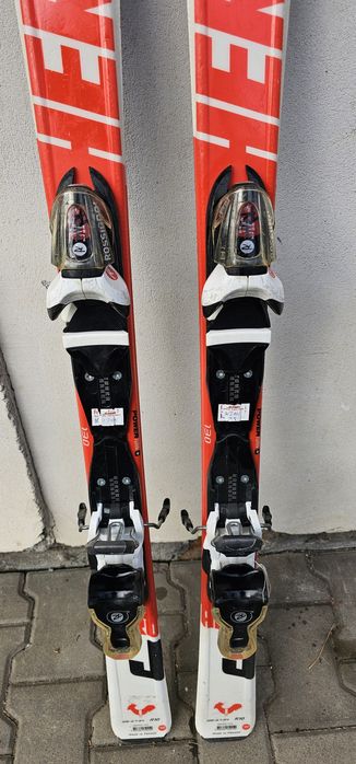 Skiuri schiuri rossignol.