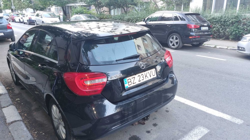 Vand mercedes-benz A180