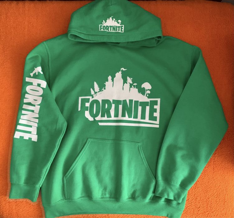 Нова ветровка Адидас М размер, суичър Alpha