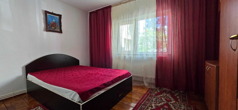 2 camere de închiriat – Dorobanți, Buzău – Etaj 1, 50 mp, mobilat