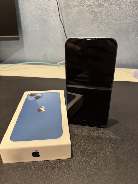 Продам iPhone 13 256 гб