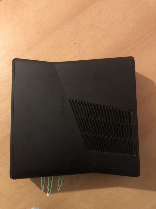 Xbox 360 slim 250GB