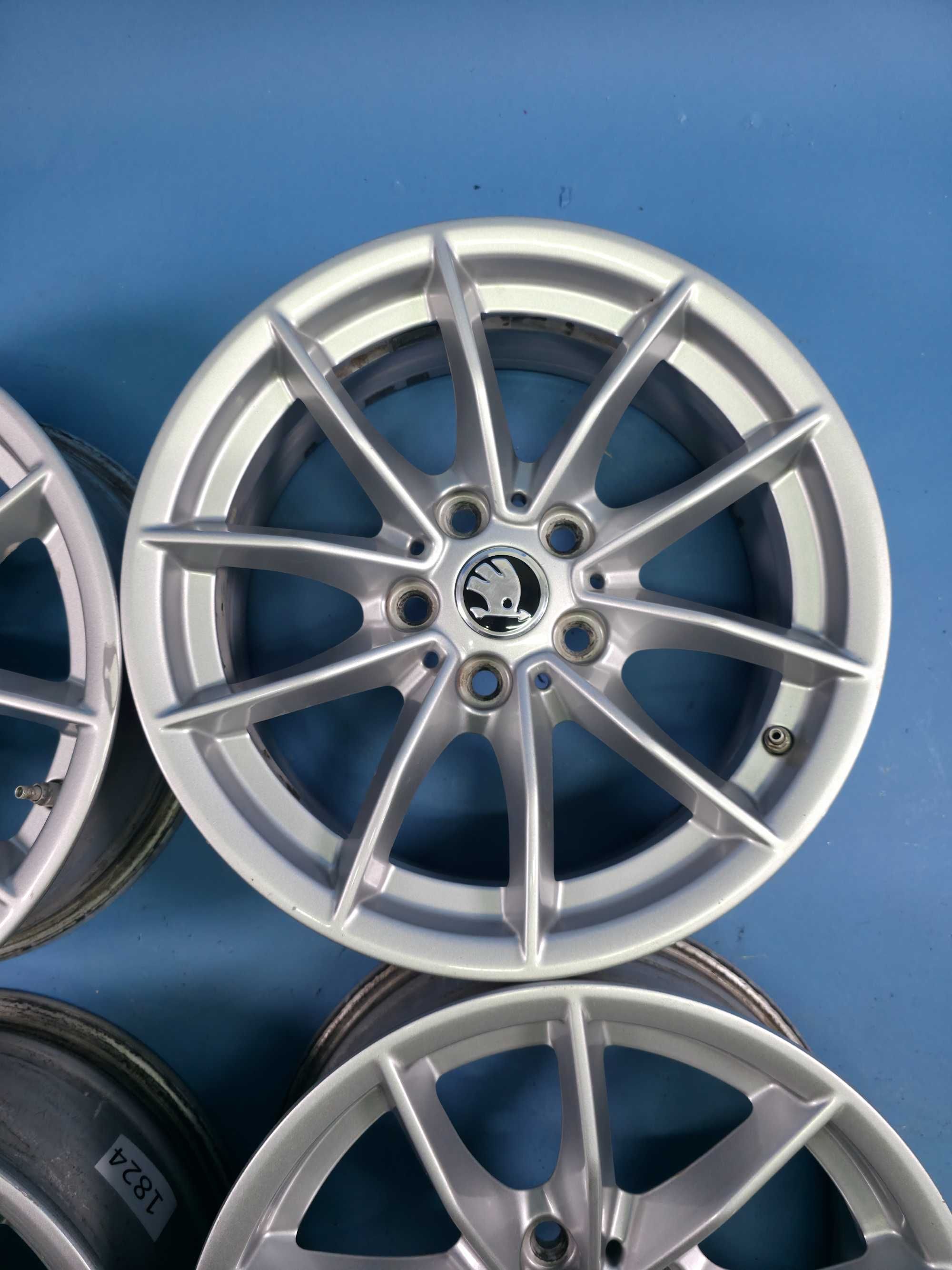 Jante Aliaj 5x112 16'' OEM Skoda Octavia Superb Karoq Yeti 6.5J ET 22