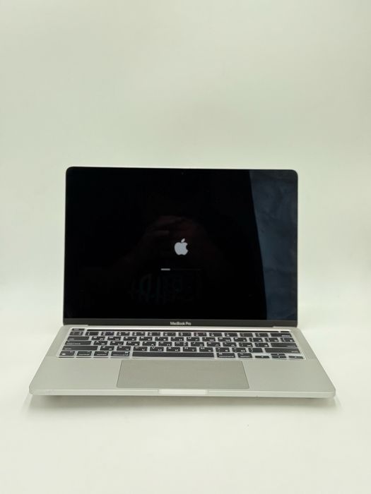 MacBook Pro M1 срочно идеал