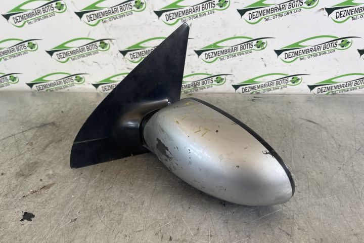 Oglinda stanga electrica E11015475 / E11 015475 Ford Focus prima gene