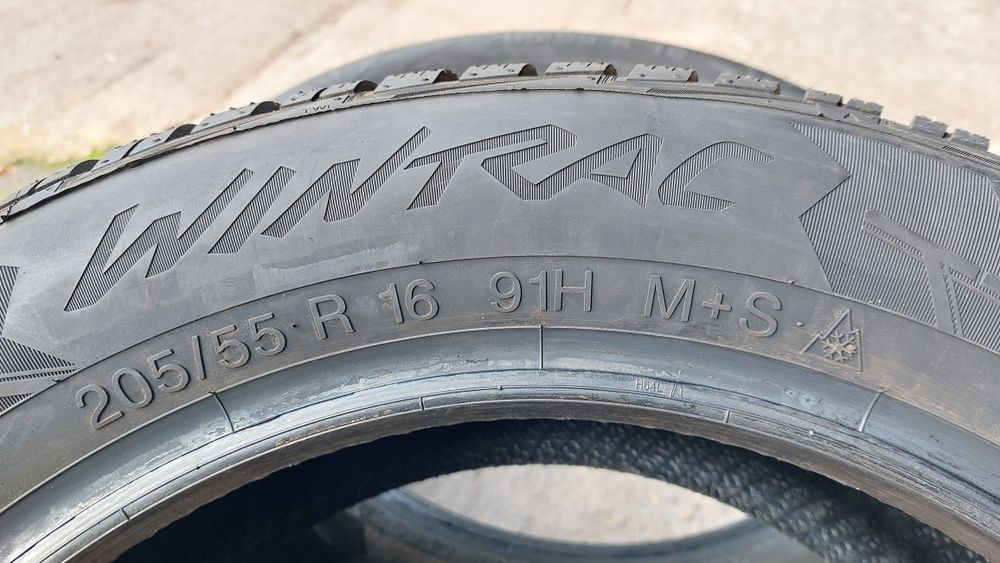 Нови зимни гуми 205/55/16 Vredestein Wintrac 2 броя