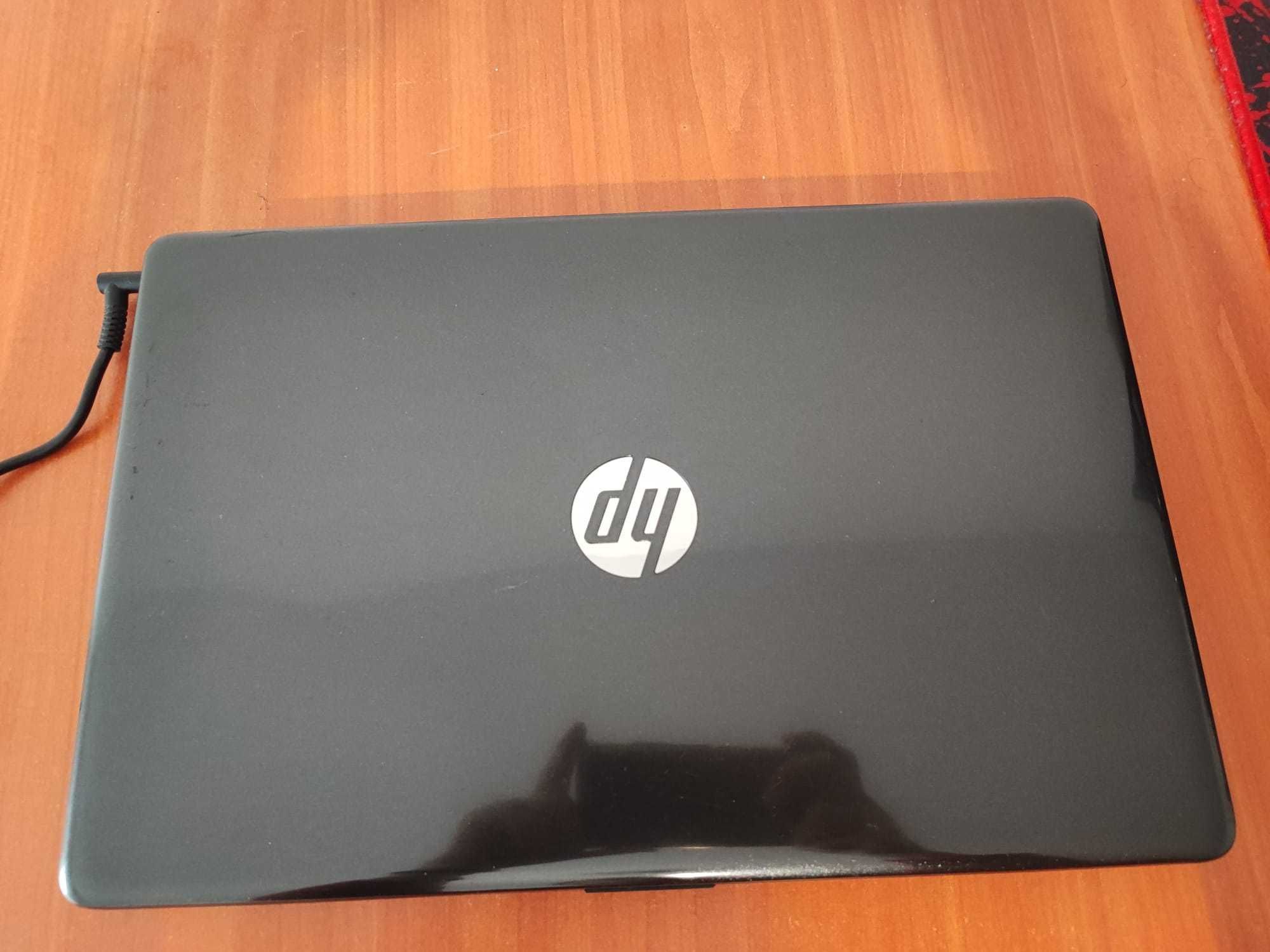 Laptop HP 15 (i5-8250U, 8 GB Ram, MX 130 4GB, SSD + HDD,Windows 11)