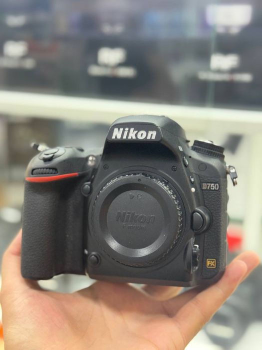 Nikon D750  BODY
