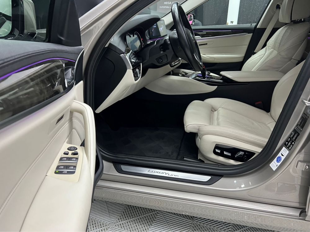 Bmw seria 5 Luxury Line 540i xDrive SRL sau PF