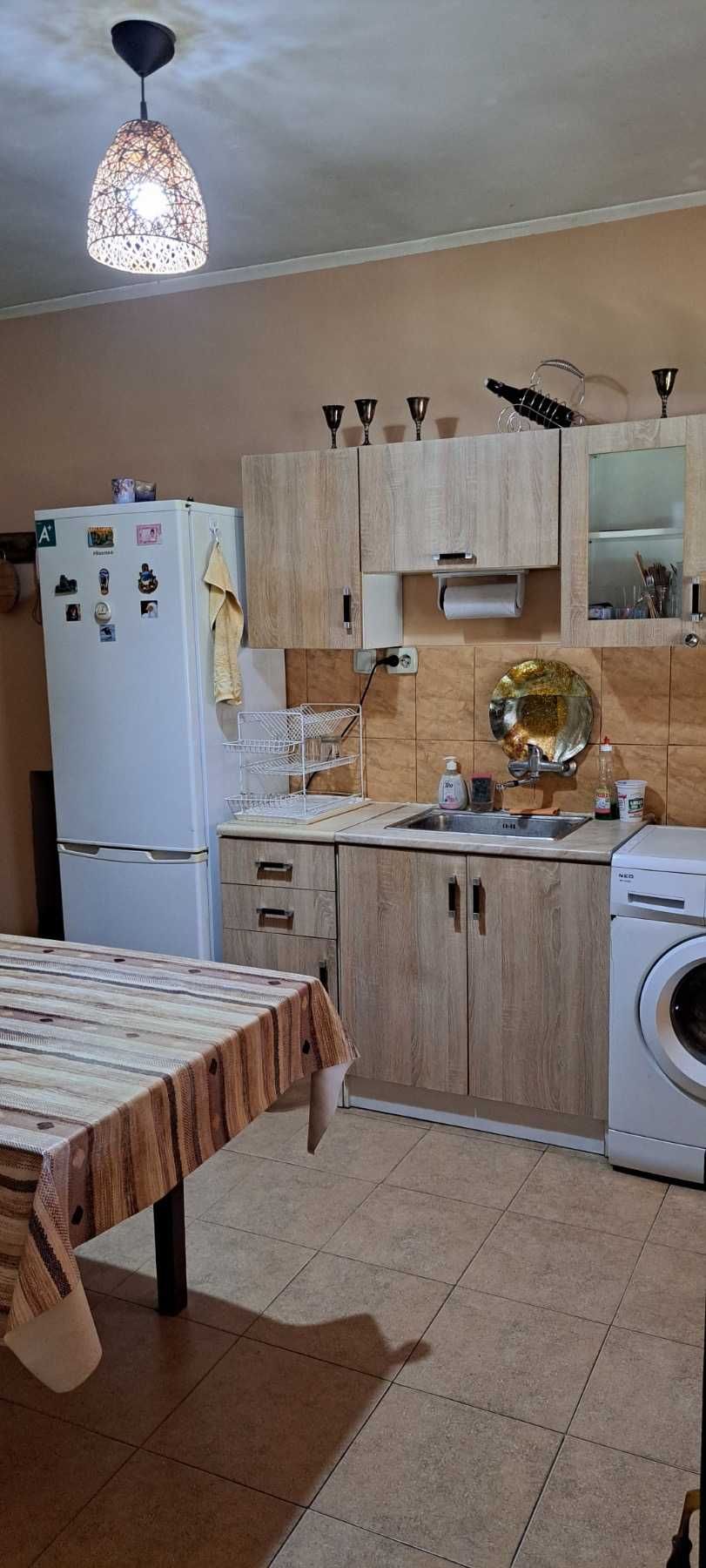 Продава къща в с.Искър
