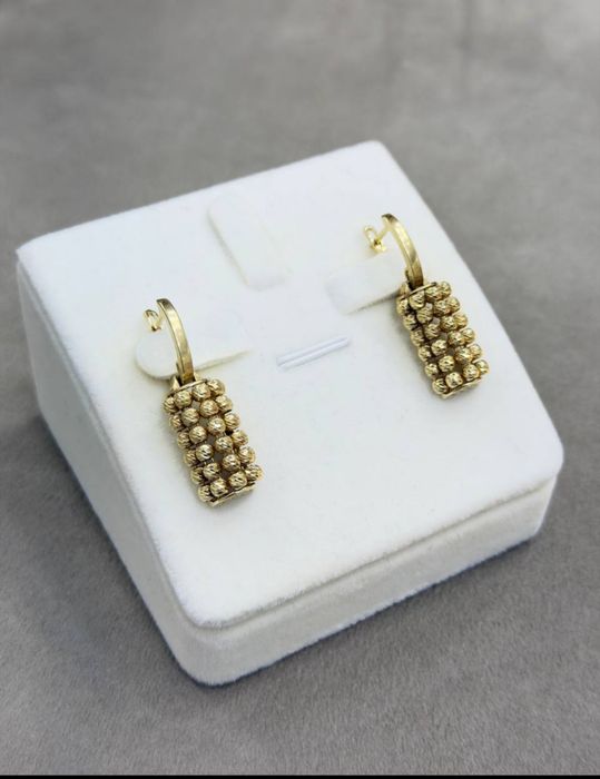 Золотые серьги цвет жёлтый очень крассиво смотреться  турция 585 проба