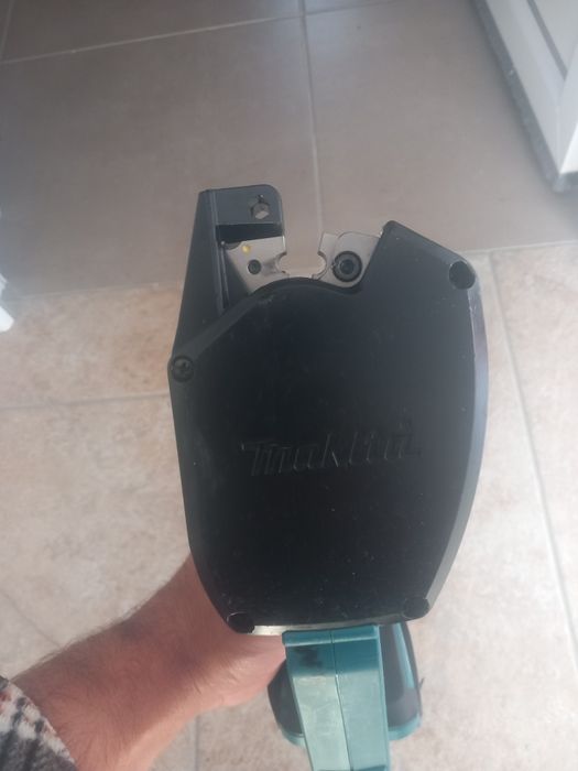 Makita dsc 102 pentru taiat tija filetante