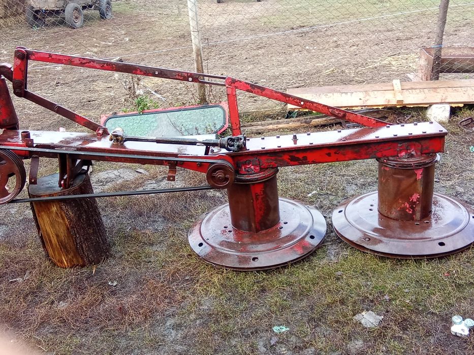 Vând coasă rotativa